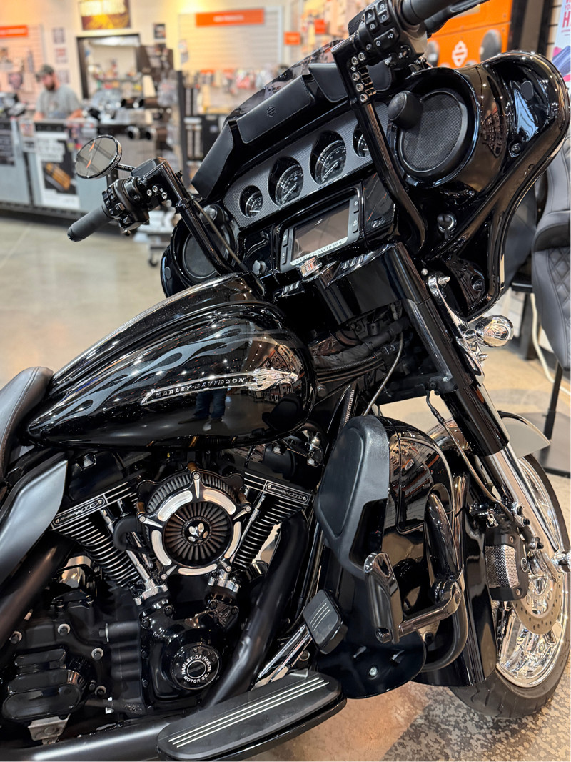 CVO® Street Glide®