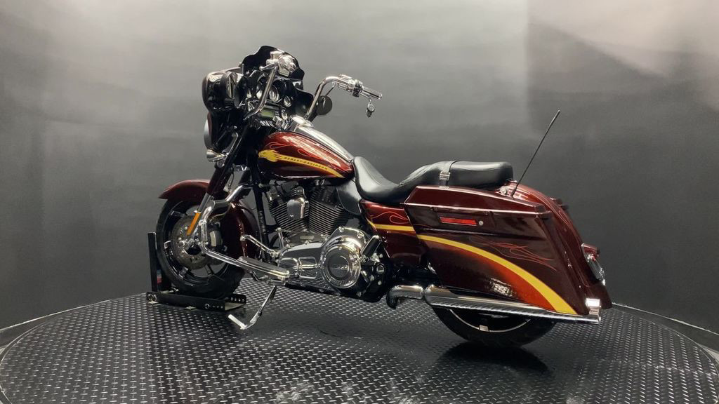 CVO™ Street Glide®