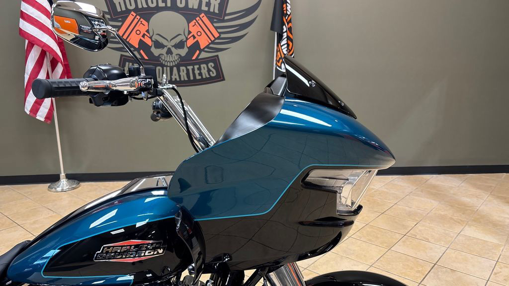 Road Glide®