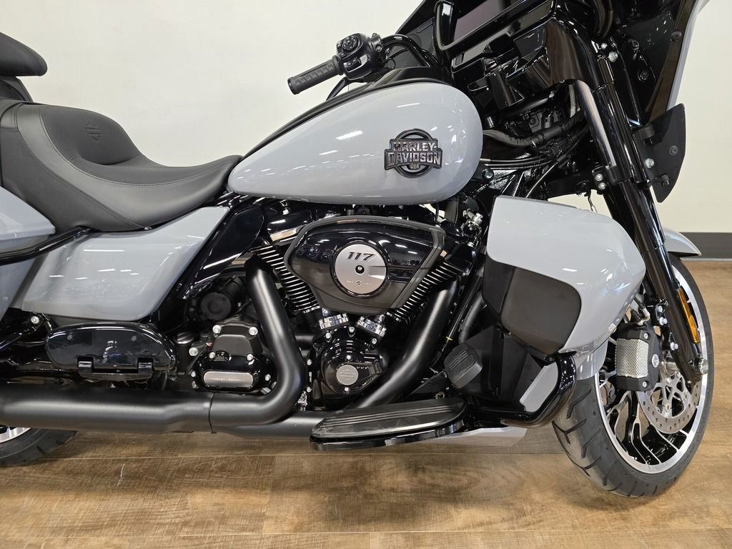 Street Glide® Limited