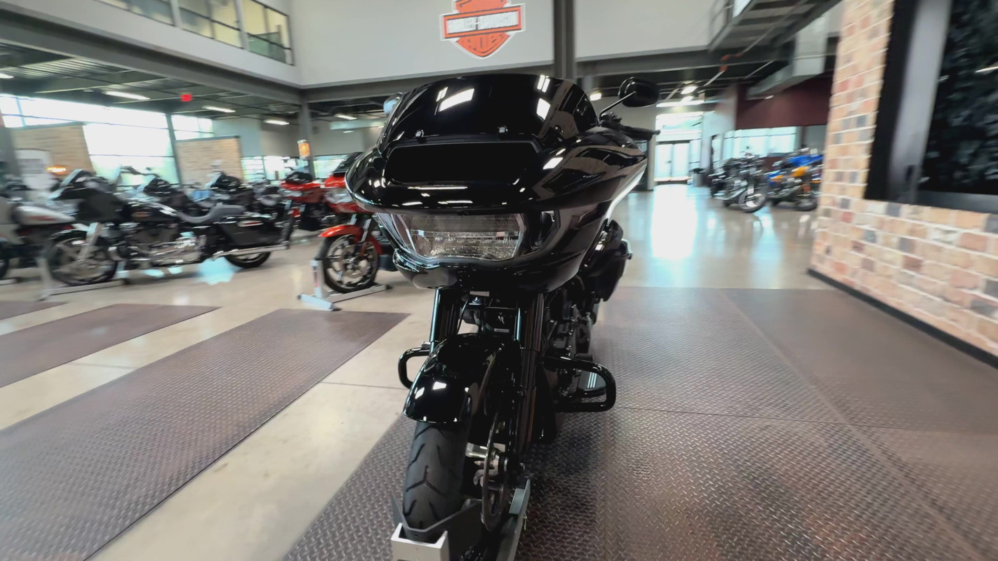 Road Glide®