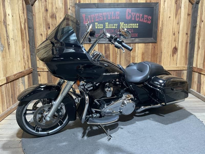Road Glide®