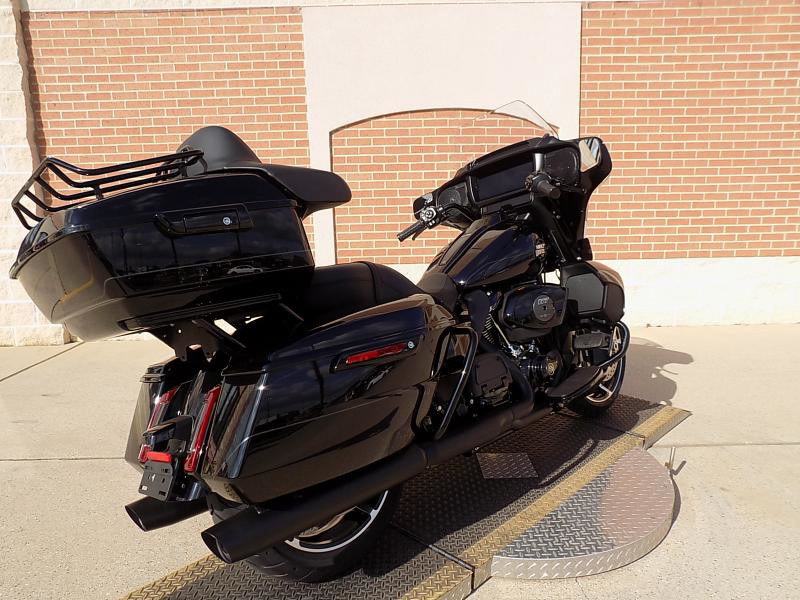 Street Glide® Ultra