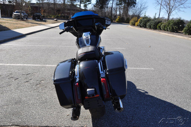 Street Glide®