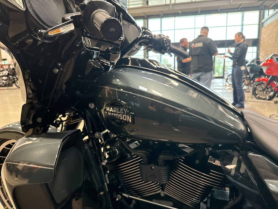 Street Glide® 3 Limited