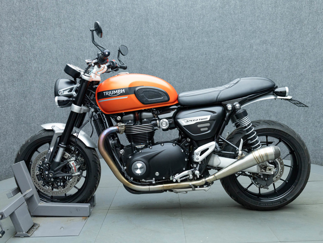 Speed Twin