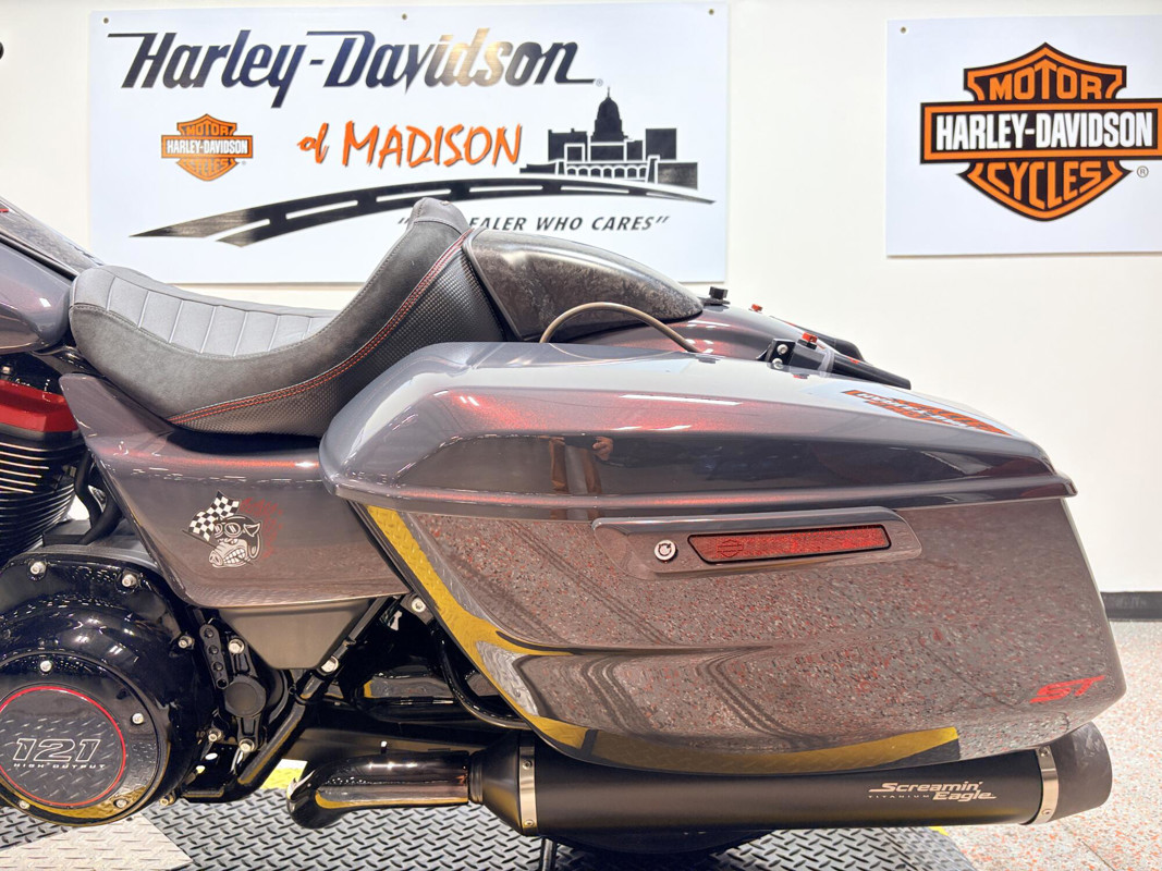 CVO® Street Glide® ST