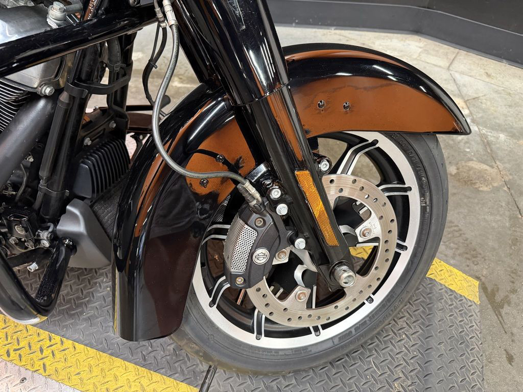 Electra Glide® Standard