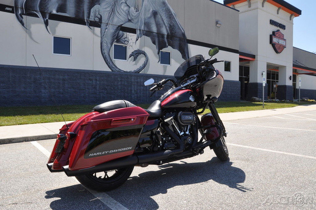 Road Glide® Special