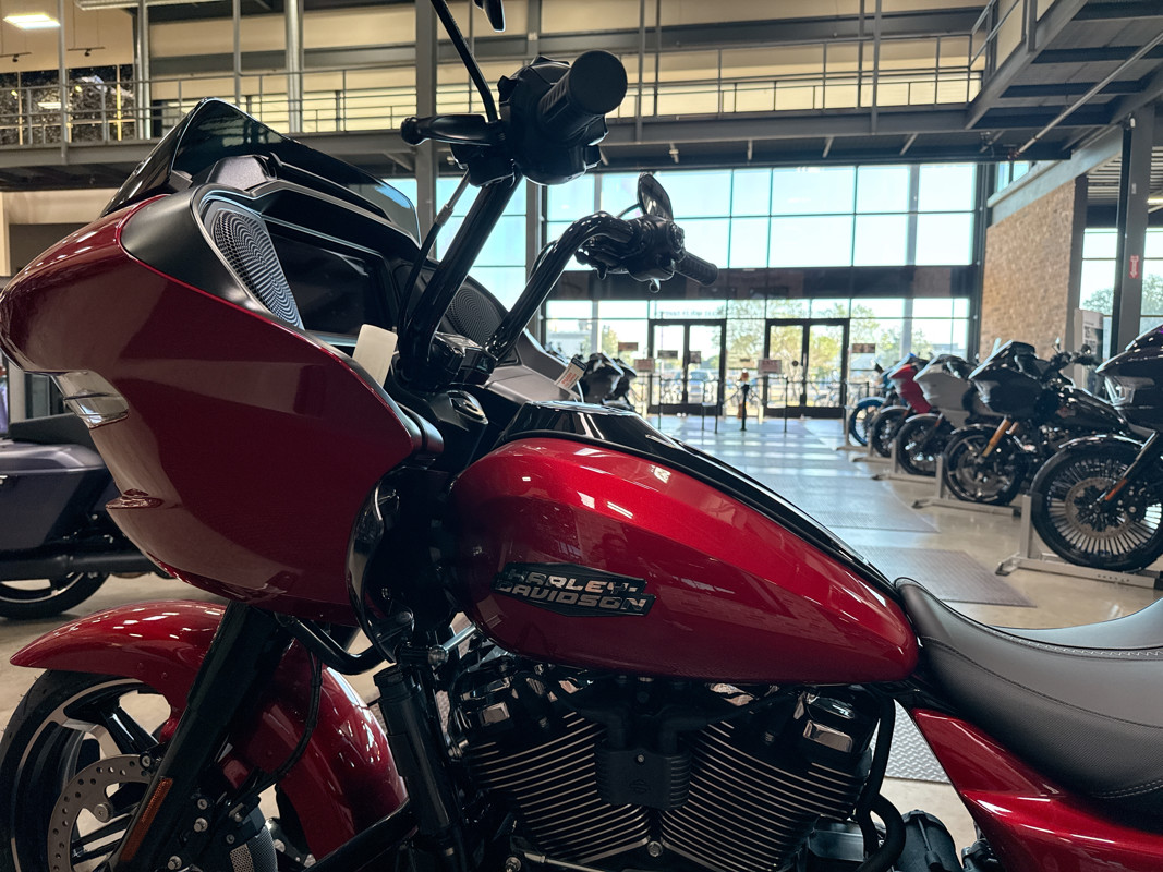 Road Glide®