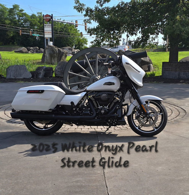 Street Glide®