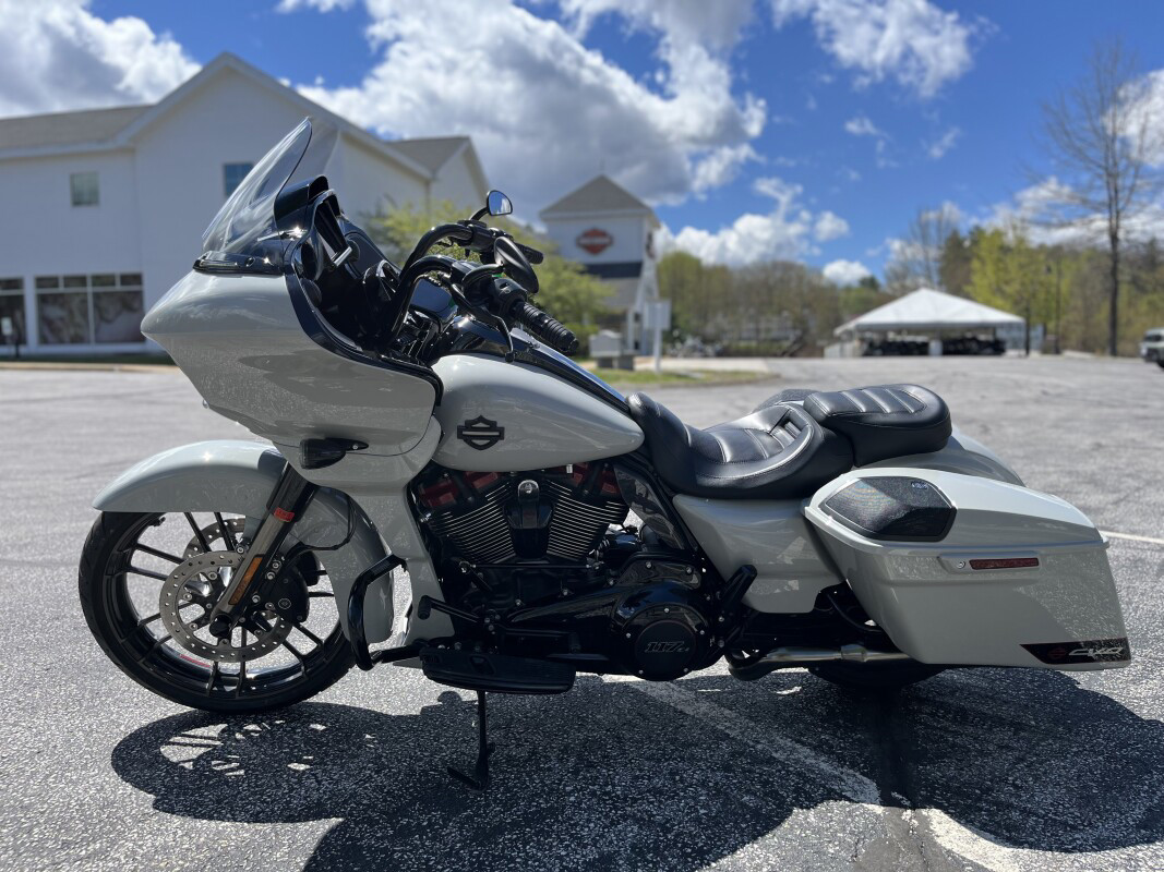 CVO® Road Glide®