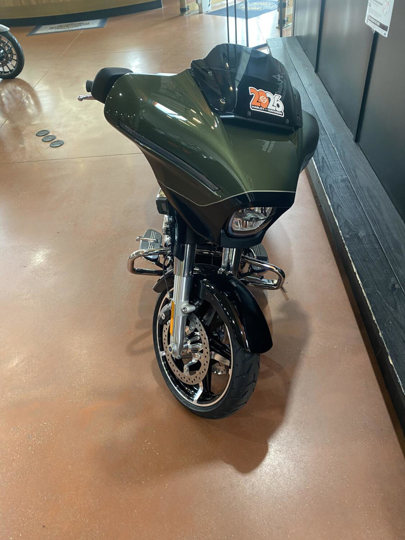 Street Glide®