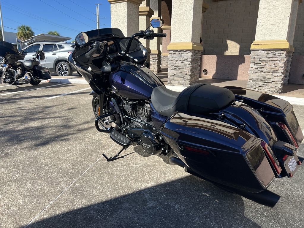 Road Glide®
