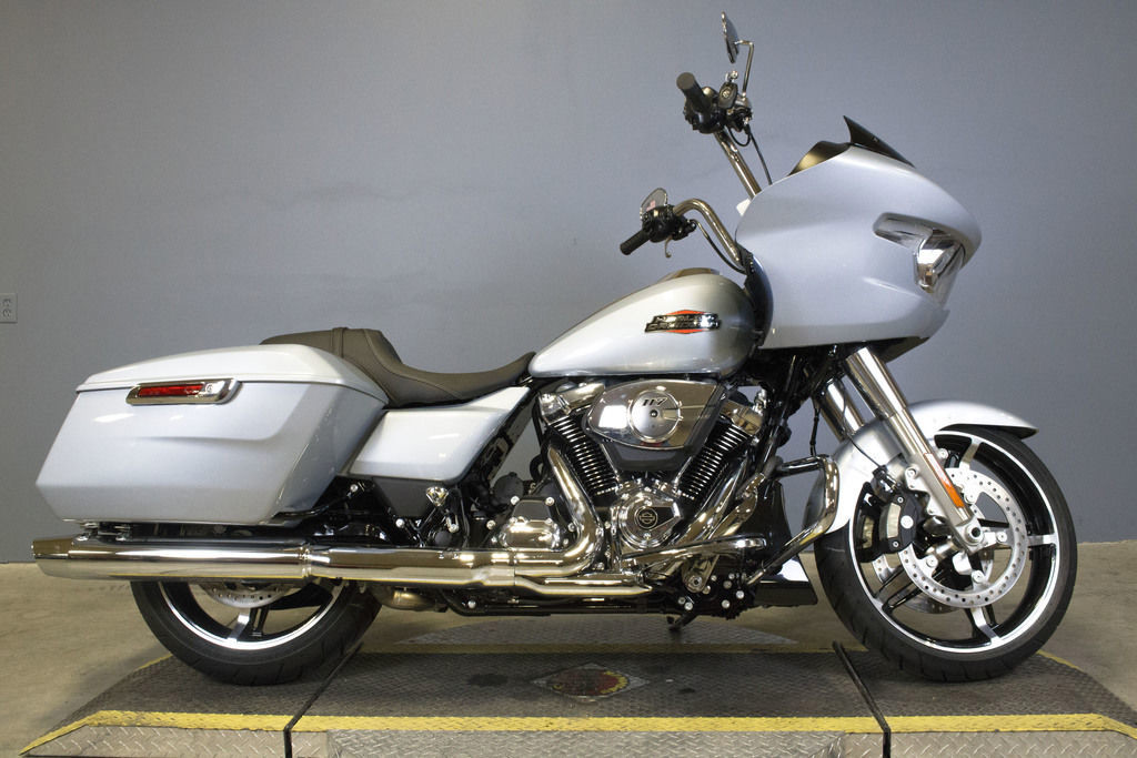 Road Glide®