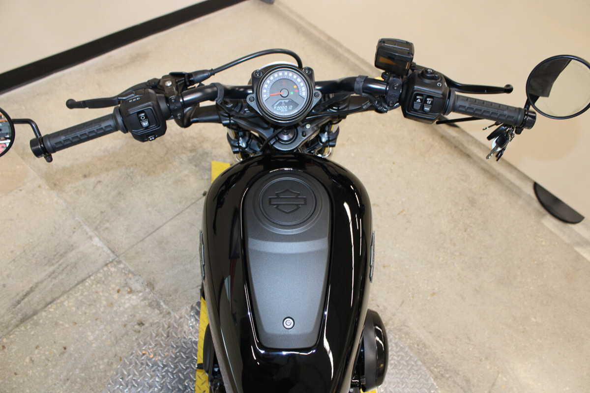 Nightster