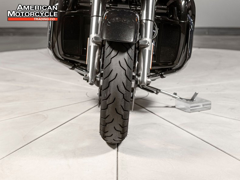 Road Glide® Ultra