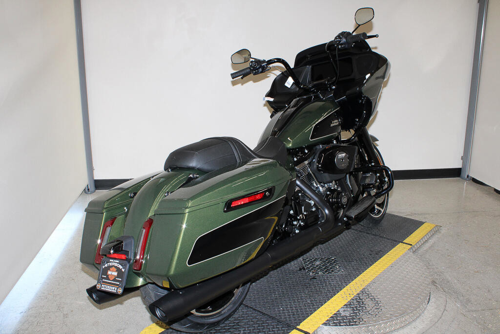 Road Glide®