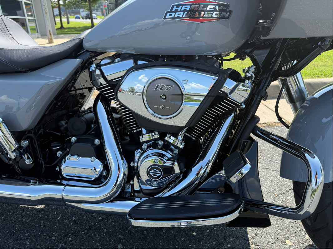 Road Glide®