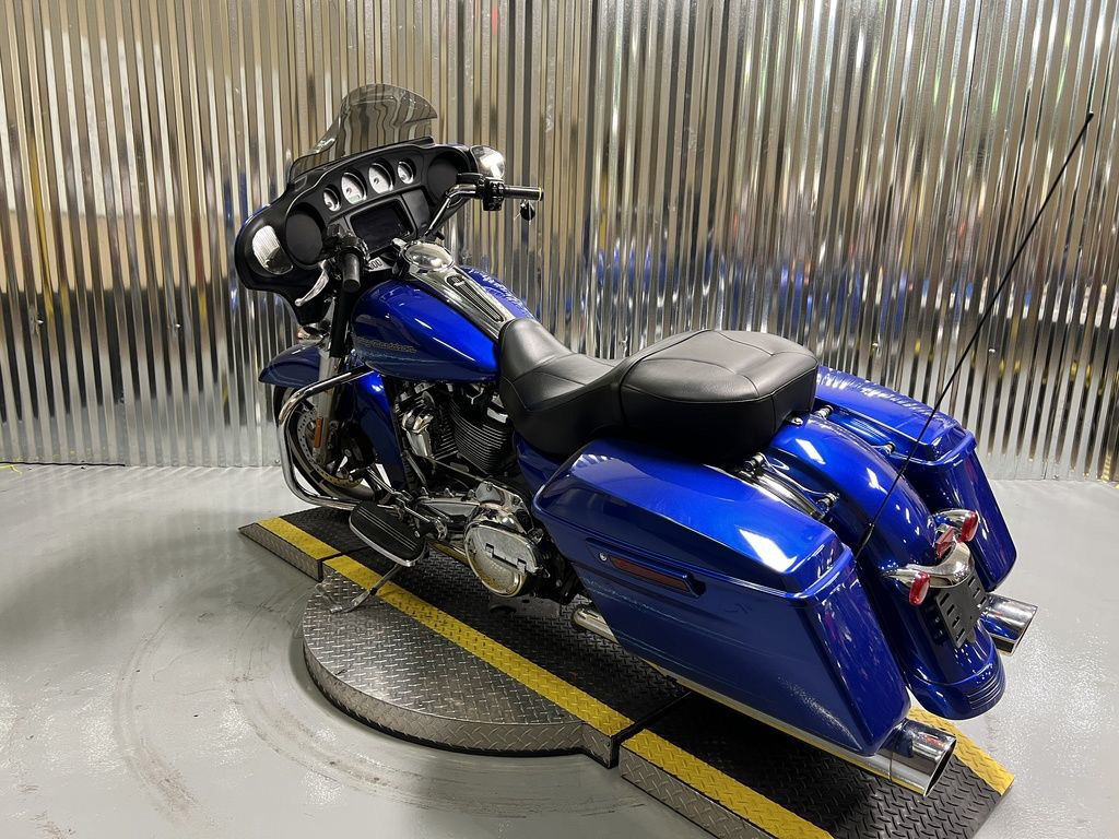 Street Glide®