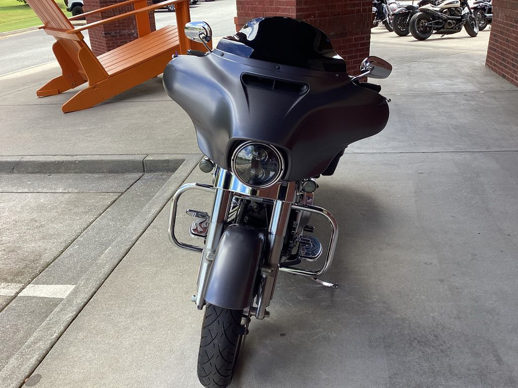 Street Glide®