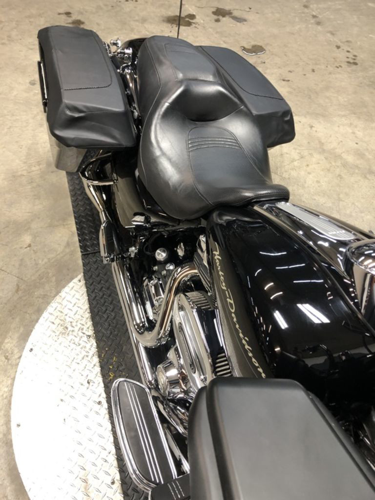 Road Glide® Custom