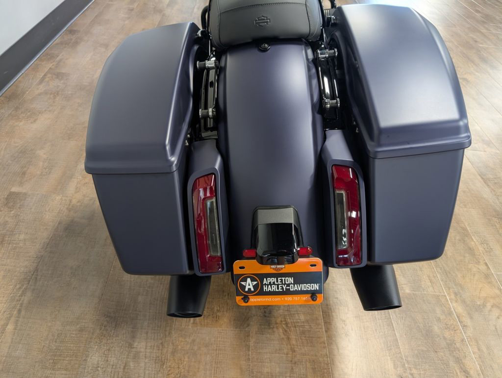 Street Glide®