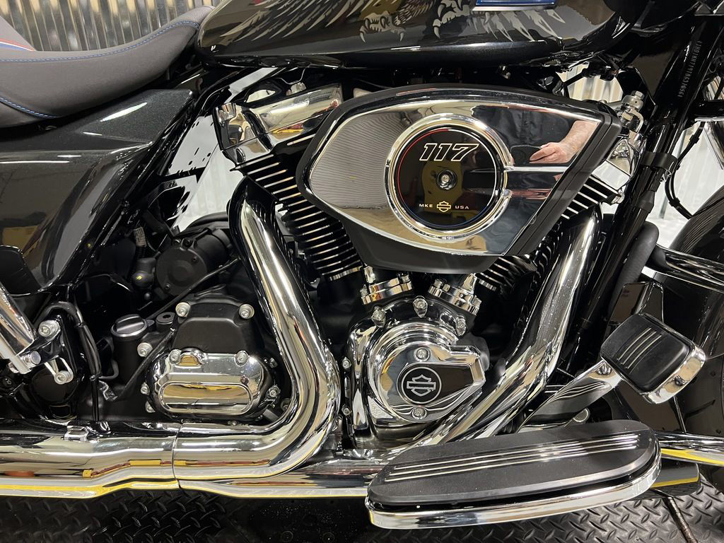 Road Glide®
