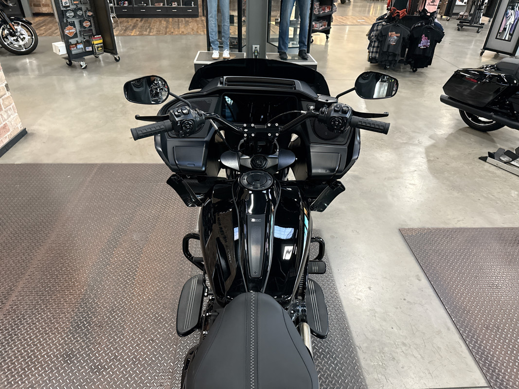 Road Glide®