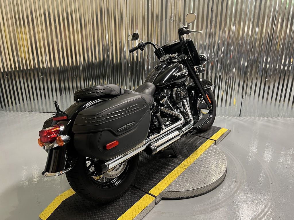 Softail® Heritage Classic 114