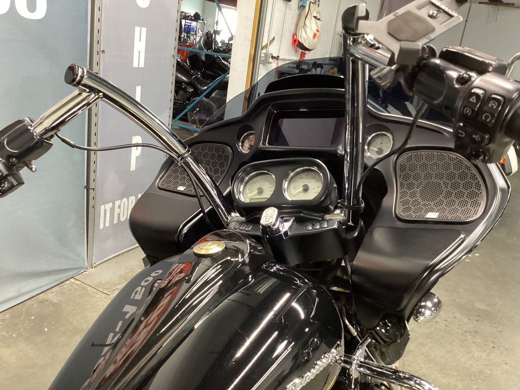 Road Glide®