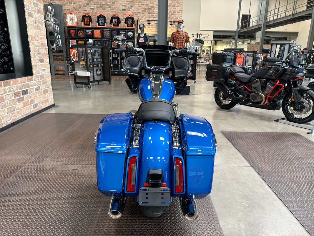 Road Glide®