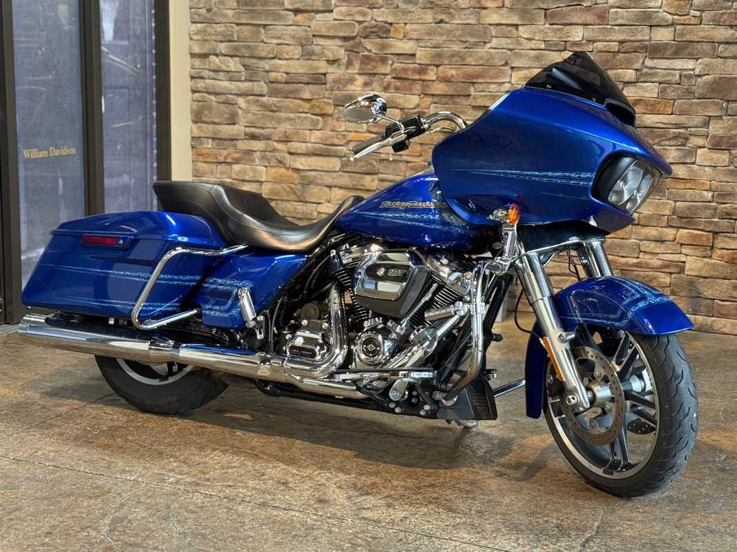 Road Glide®