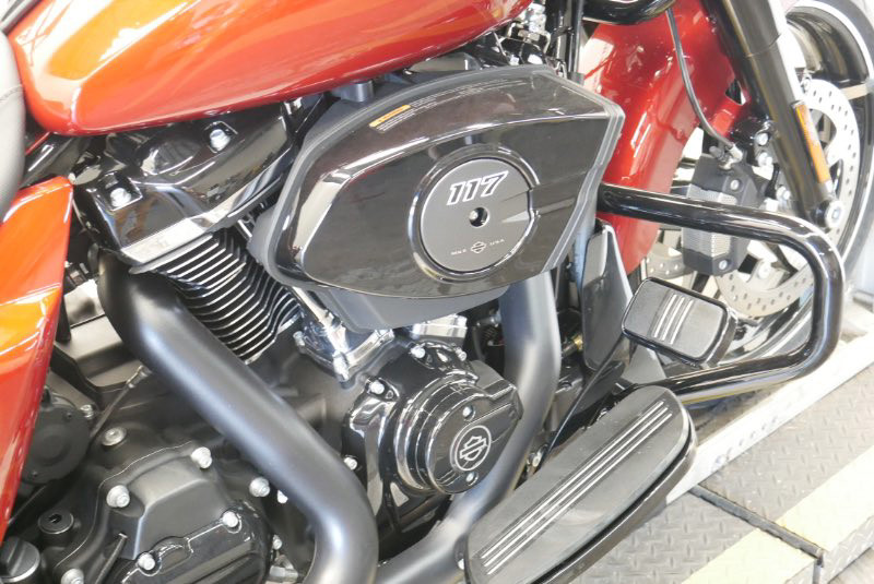 Road Glide®