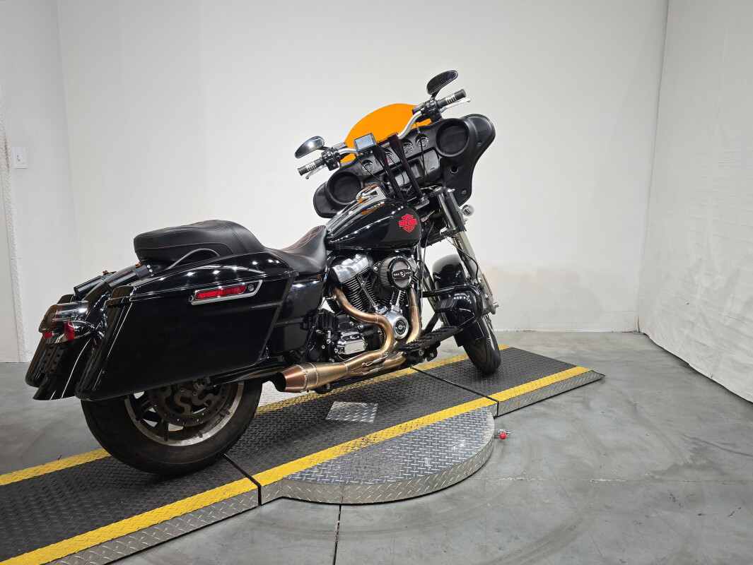 Electra Glide Standard