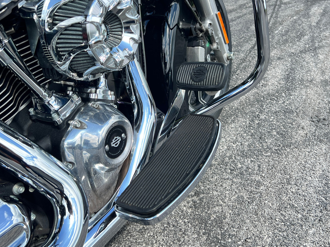 Electra Glide® Standard