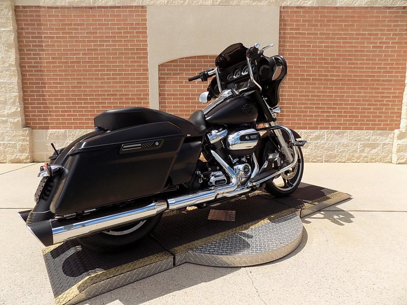 Street Glide® Special