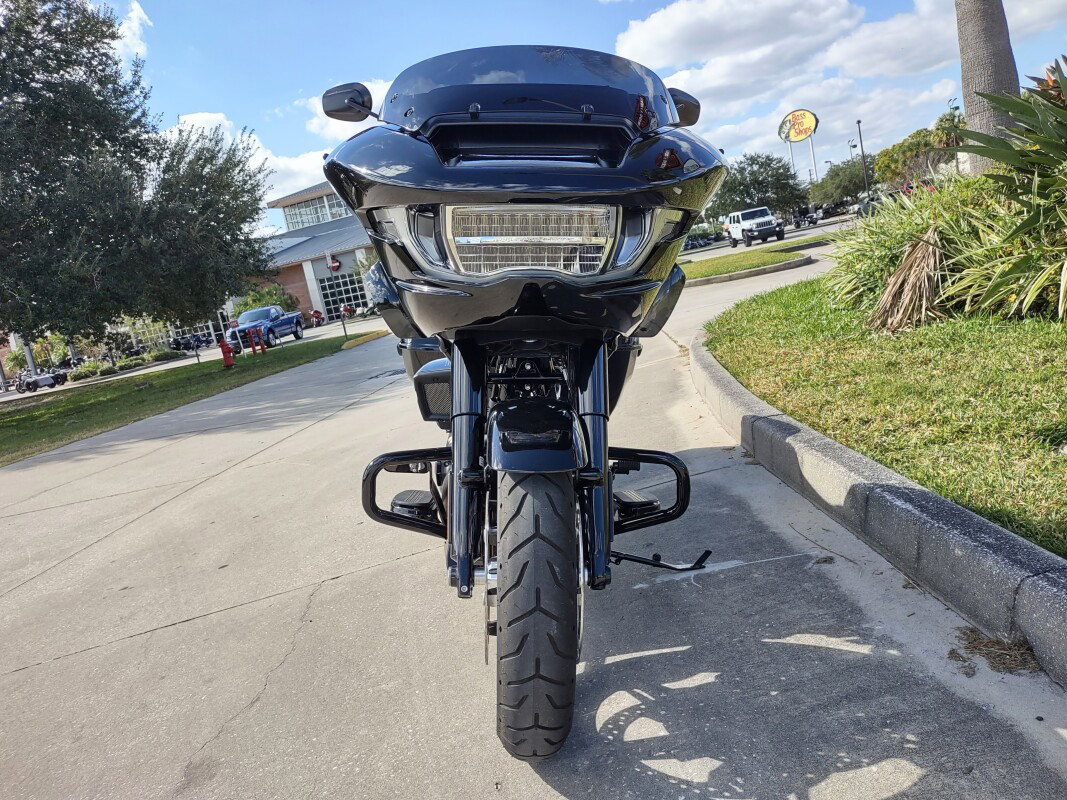 Road Glide®