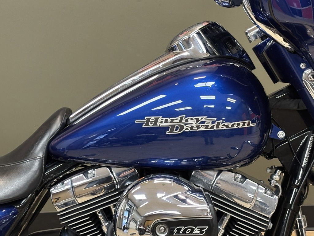 Street Glide®