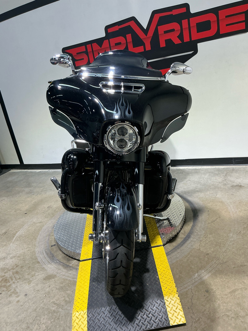 CVO® Street Glide®