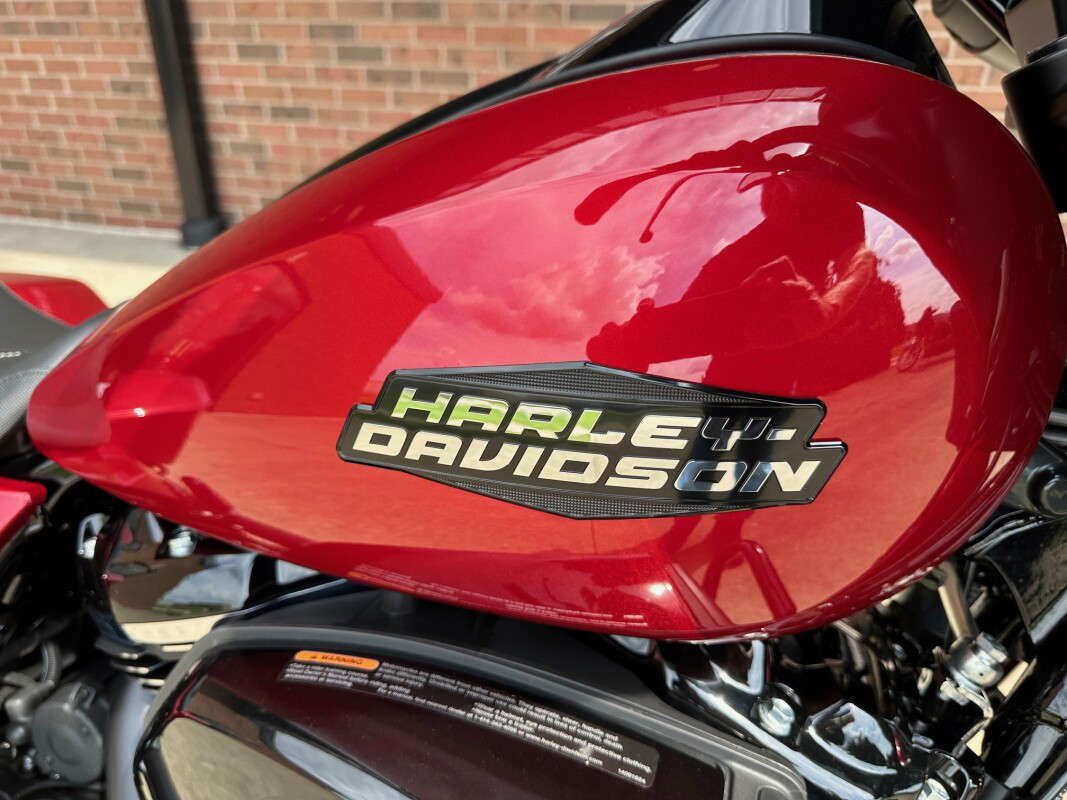 Street Glide®