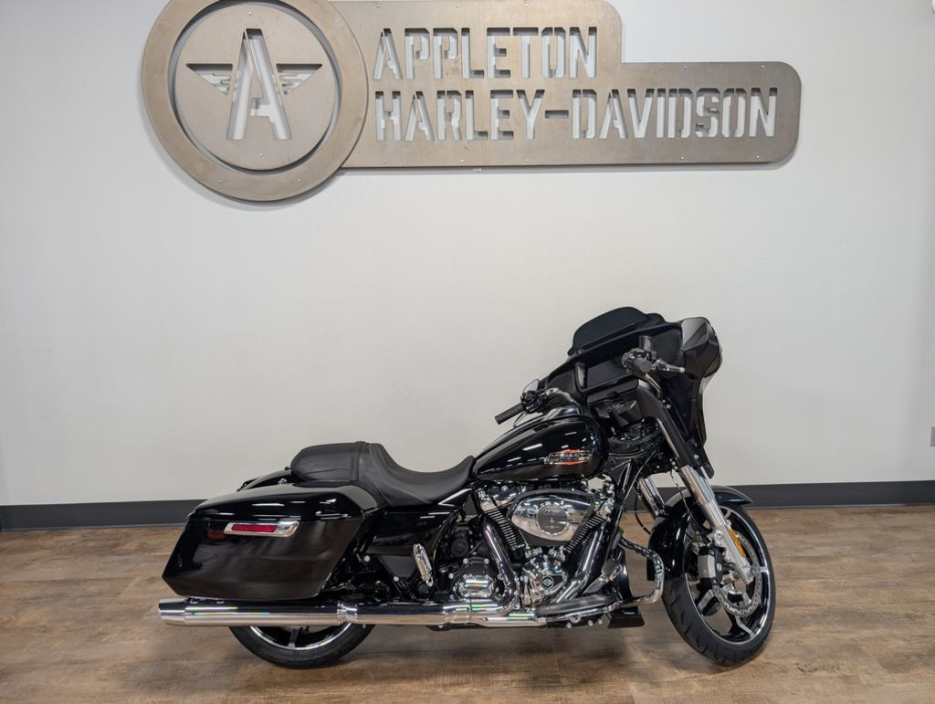 Street Glide®