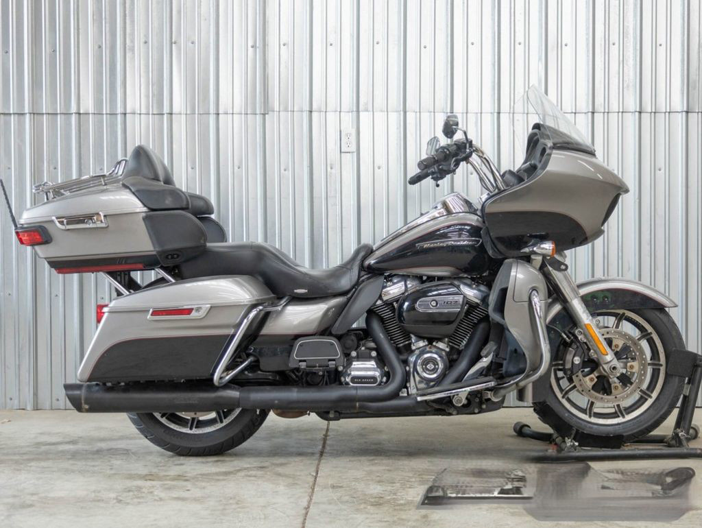 Road Glide® Ultra