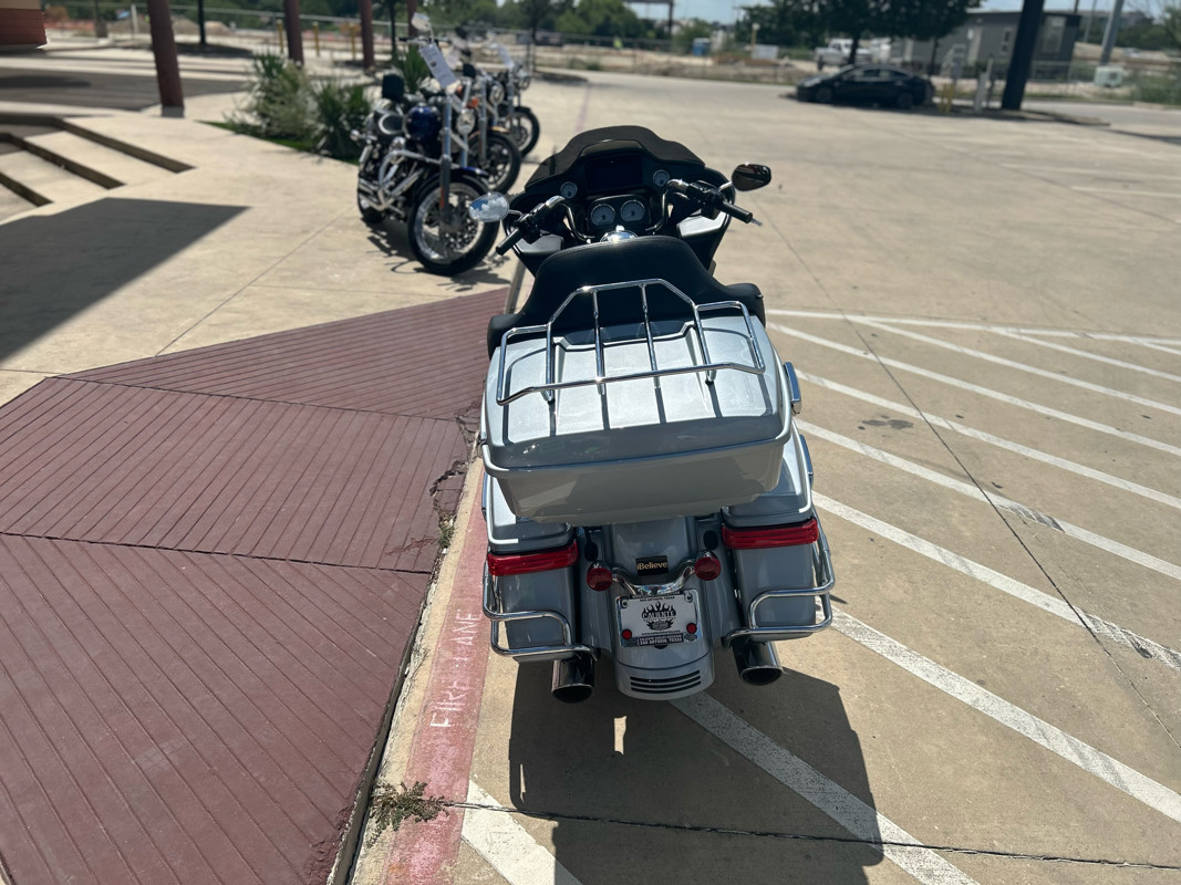 Road Glide®