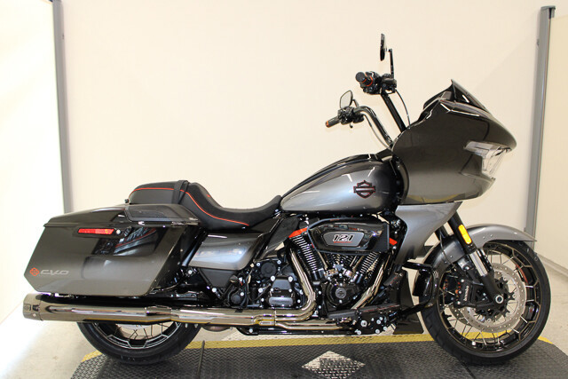 CVO® Road Glide®