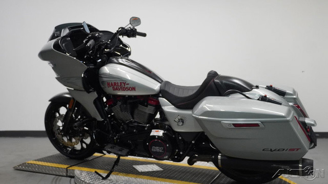 CVO® Road Glide® ST