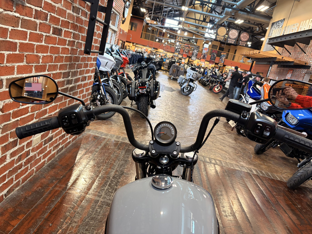Street Bob®