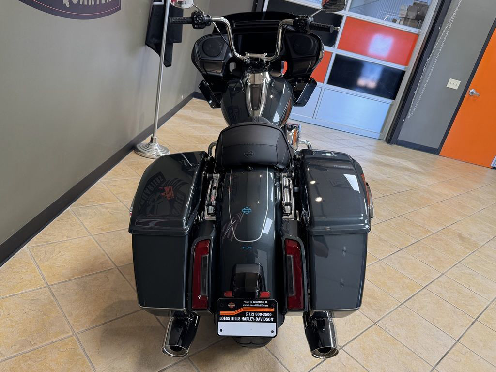 Road Glide®
