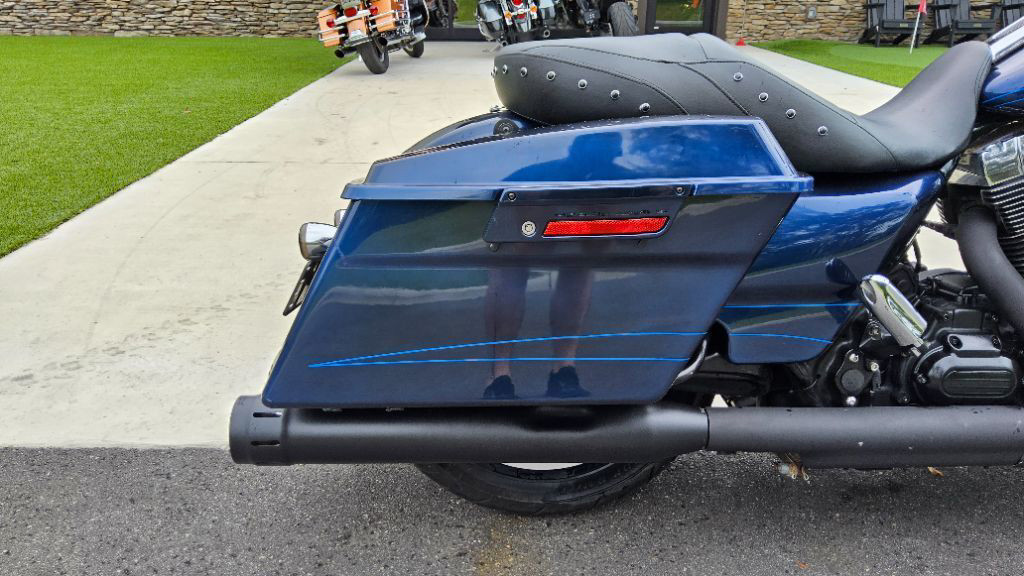 Road Glide® Custom