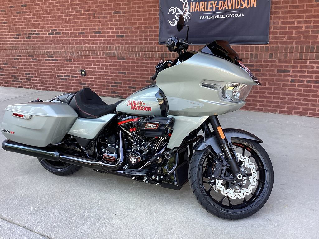 CVO® Road Glide® ST